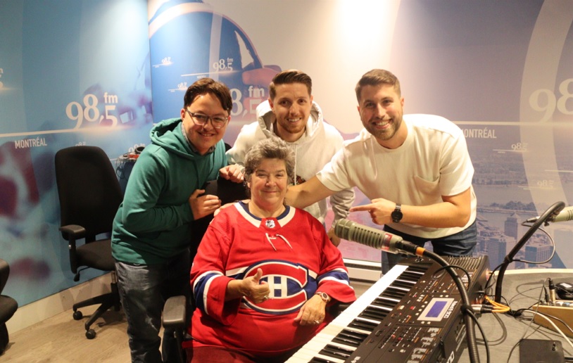 les amateurs de sports 98.5 fm avec kevin dupont et iane organiste du canadien paino digital cours de batterie enfant cours de batterie adulte preparation au cegep cours de piano cours debutant cours de guitare electrique cours de piano intermediaire cours de guitare intermediaire cours st-constant cours musique ste-catherine cours debutant chateauguay